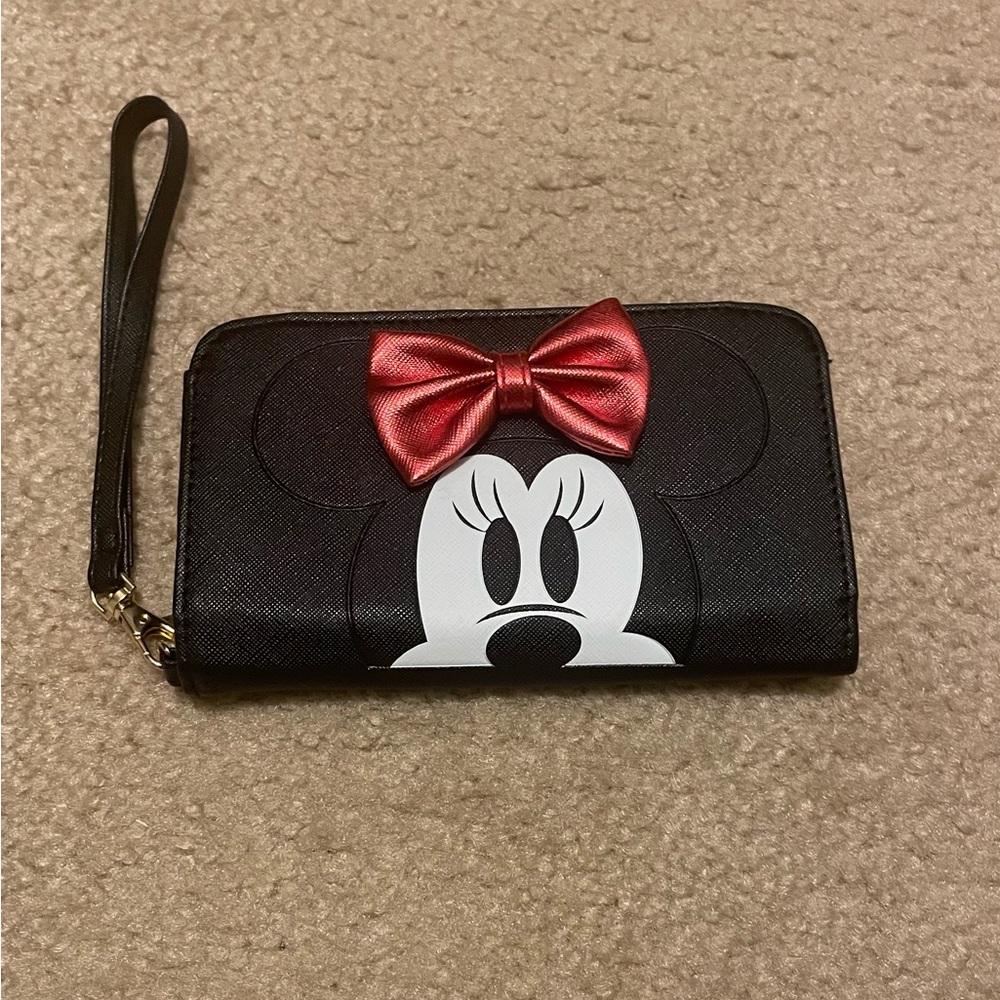 Disney Minnie Mouse Black Wristlet Wallet with Red Bow